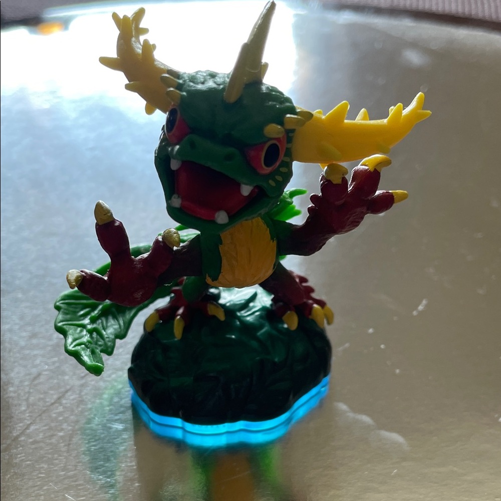 Skylanders Thorn the Camo